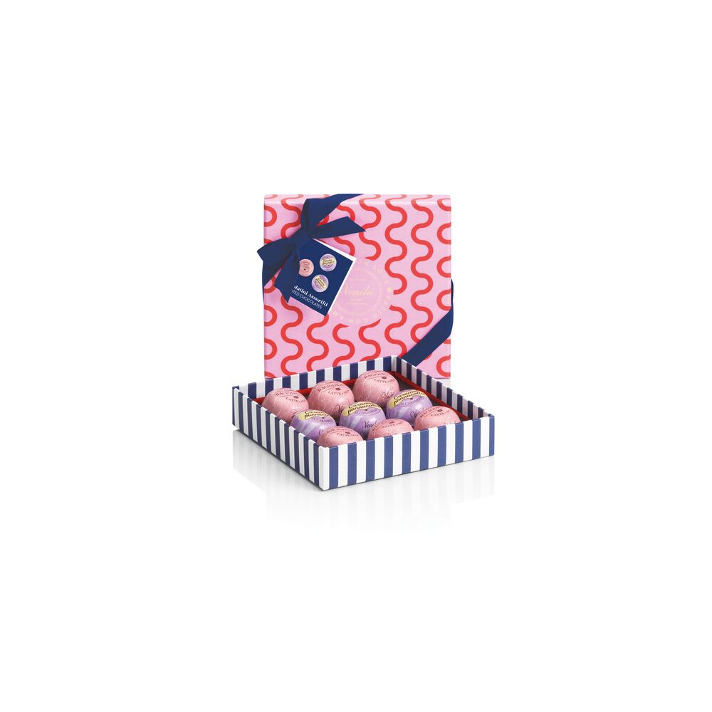 Valentine's Day Gift Box | Bacio di Dama & Pannacotta Chocolates